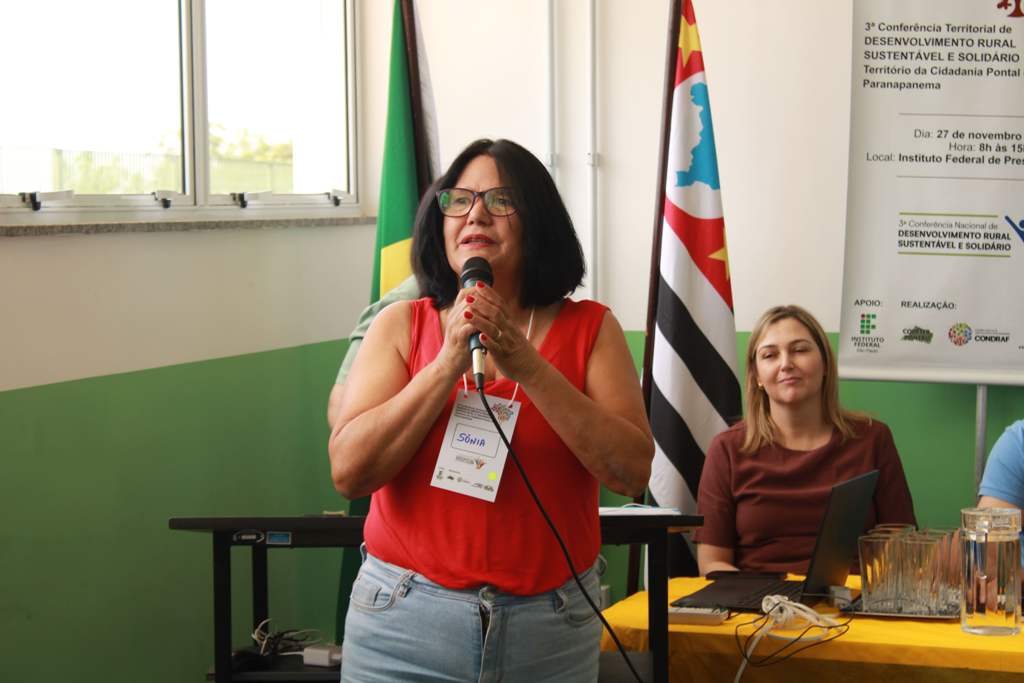 Diretora Sônia fez uma fala durante a conferência de Desenvolvimento Rural Sustentável
